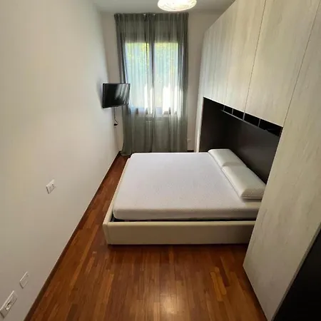 Aden Bed and breakfast 3*
